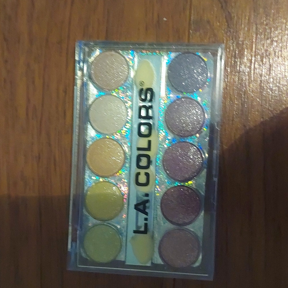Glittery eyeshadow Palette